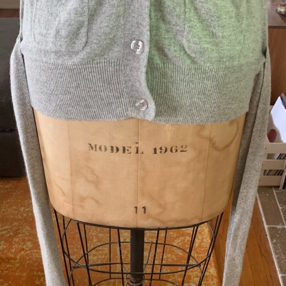 DIAB'LESS. . Heather Gray Button Down Sleeveless Sweater Vest with Side Ties - Picture 5 of 10